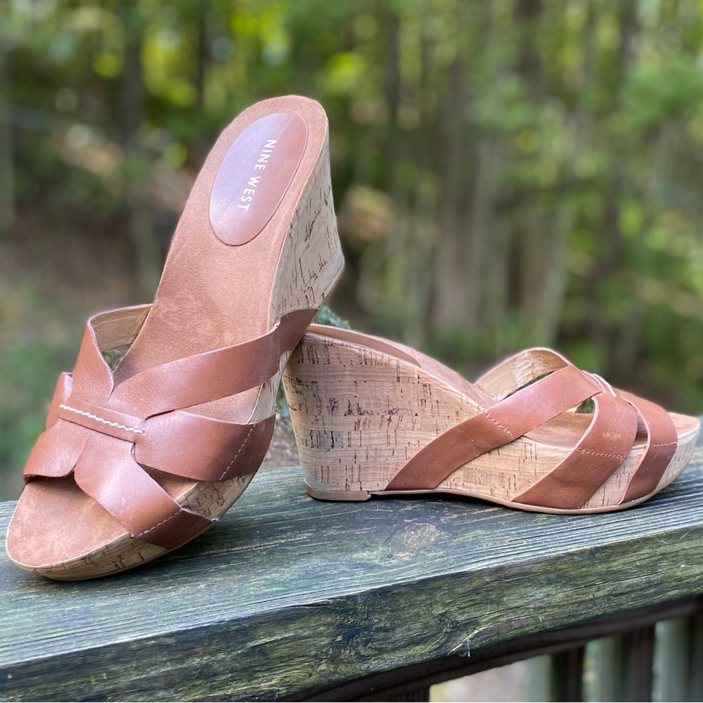 EUC Nine West 9.5 cork wedge slide. 4”tall with 1.5” platform. Med.Brown leather